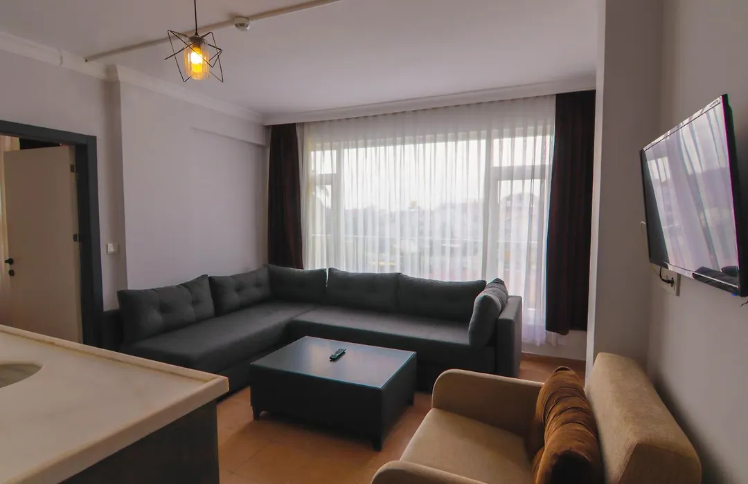 New Garden Luna Side Apart Hotel-1